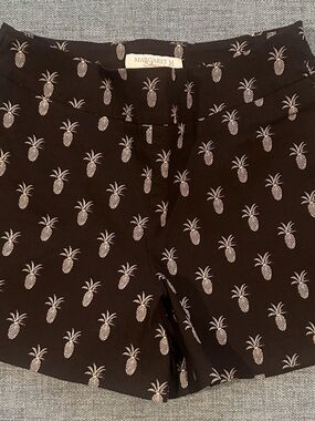 Margaret M Black Pineapple Print Men’s Shorts